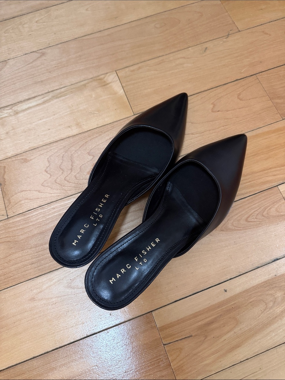 NWOT Marc Fisher 2” Heel Mules